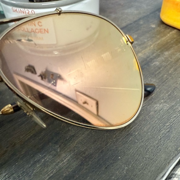 Burberry sunglasses - Picture 6 of 8